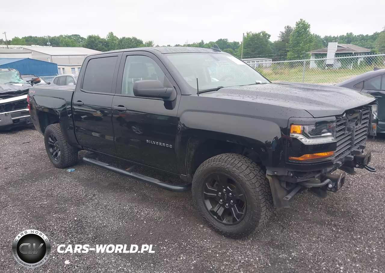 2018 Chevrolet Silverado 1500 Custom – zdjęcie 1 z 17