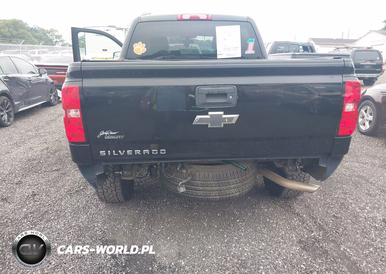 2018 Chevrolet Silverado 1500 Custom VIN:3GCUKPEC0JG320097 - 17