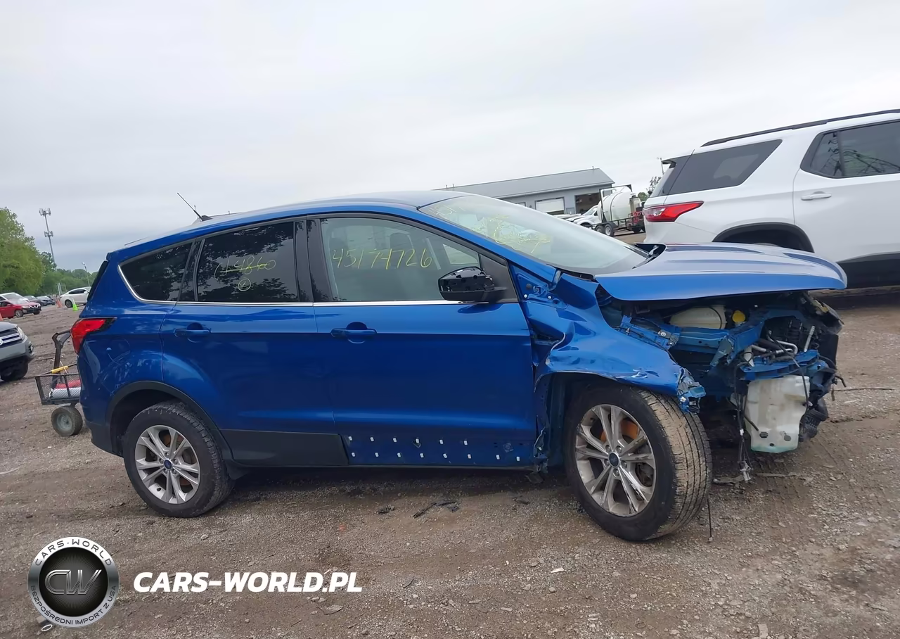 2019 Ford Escape Se VIN:1FMCU9GD3KUC14860 - 13