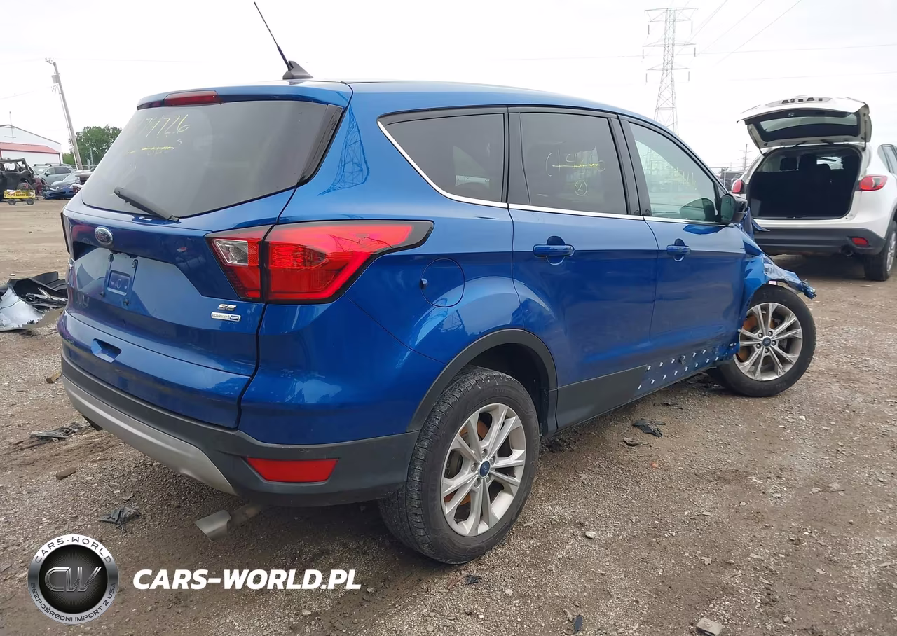 2019 Ford Escape Se VIN:1FMCU9GD3KUC14860 - 4