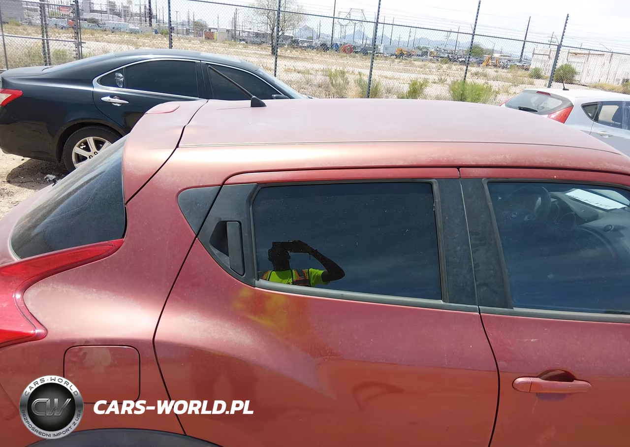 2012 Nissan Juke S VIN:JN8AF5MR3CT100755 - 12