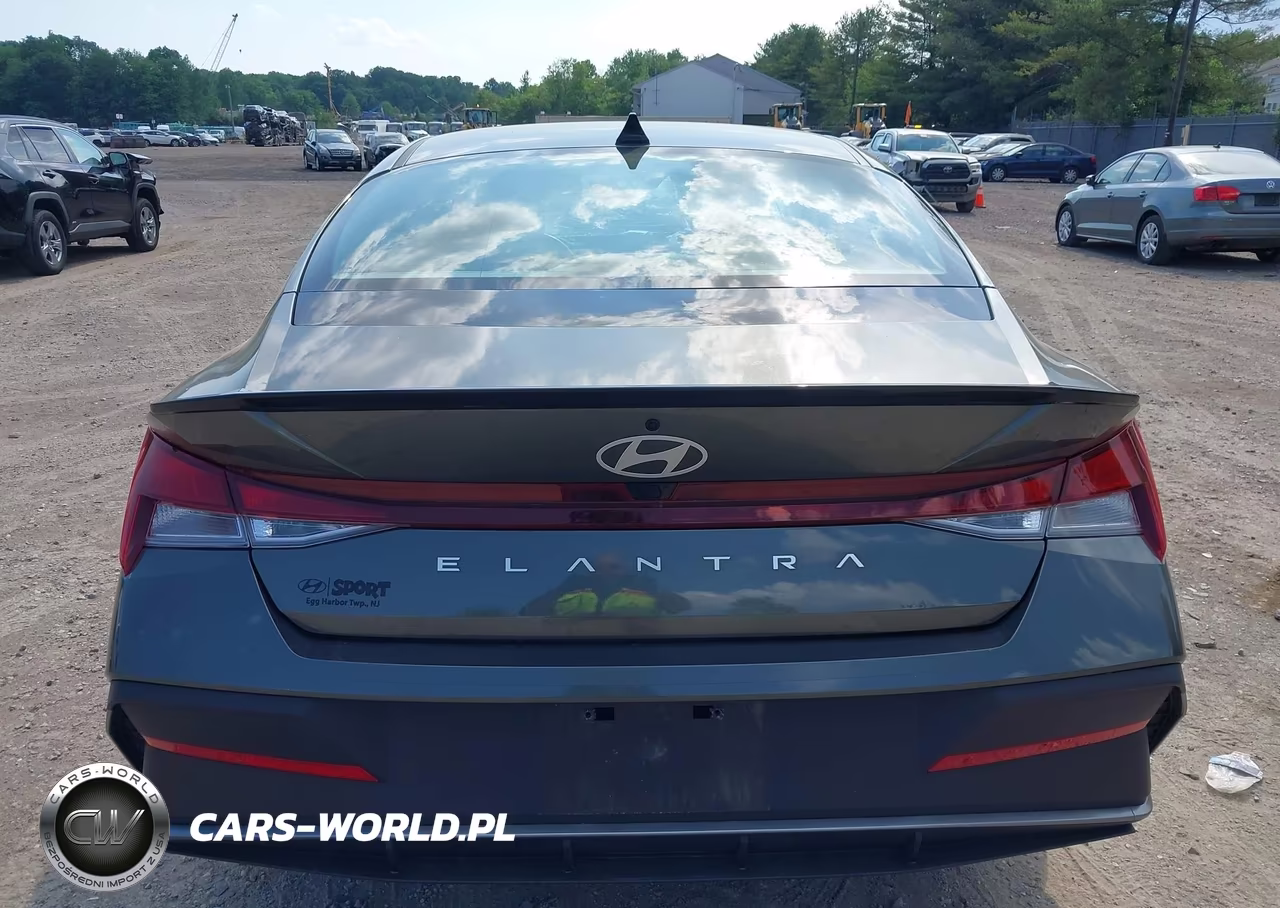 2025 Hyundai Elantra Sel Sport VIN:KMHLM4DG5SU972006 - 17