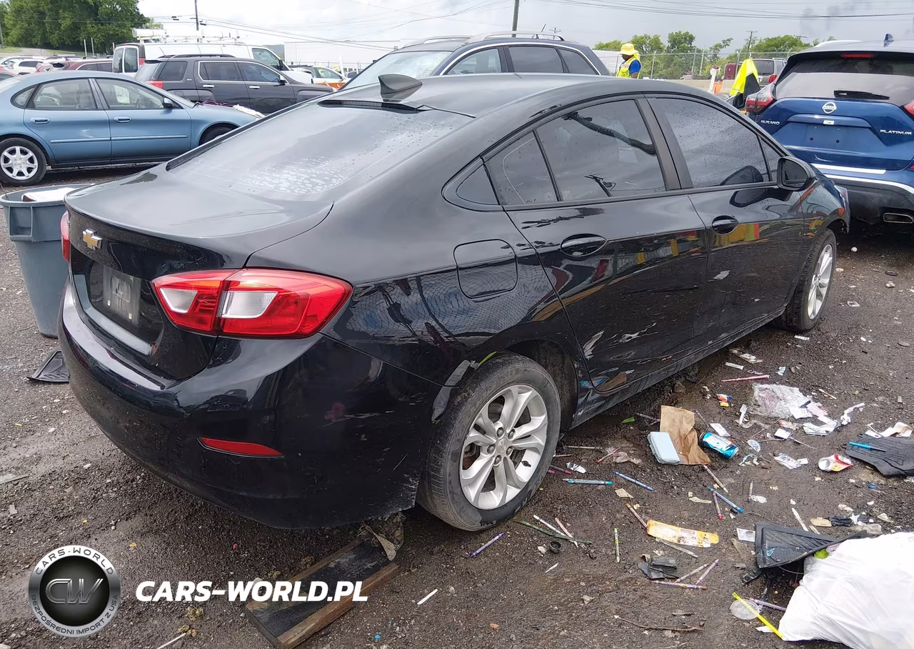 2019 Chevrolet Cruze Ls VIN:1G1BC5SM1K7132412 - 4