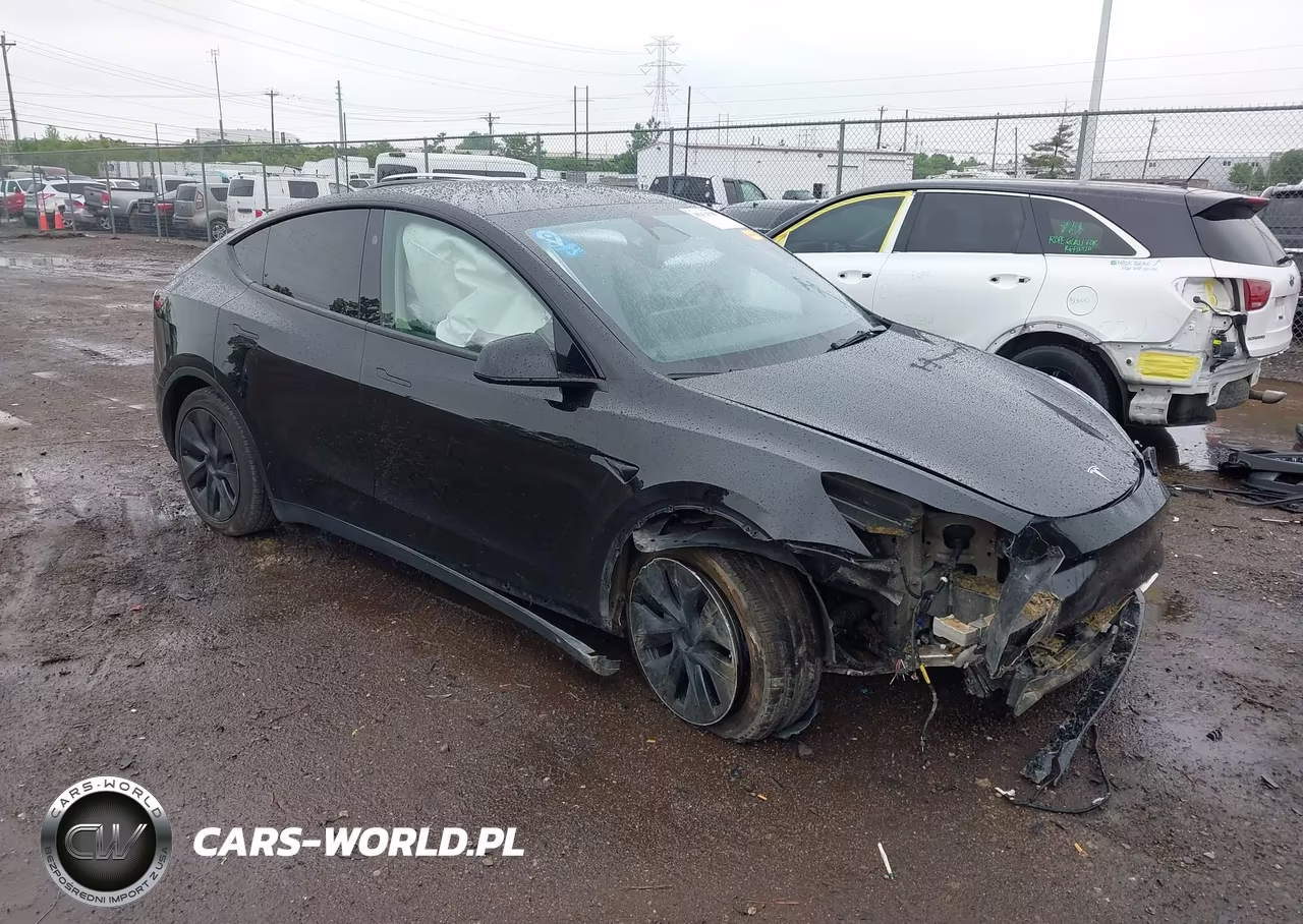 2025 Tesla Model Y Long Range Dual Motor All-Wheel Drive – zdjęcie 1 z 19