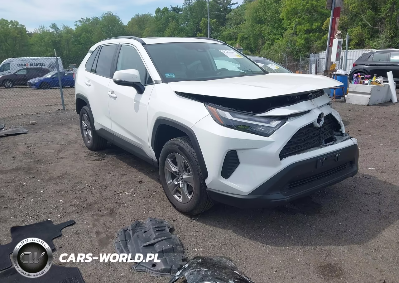2025 Toyota Rav4 Xle – zdjęcie 1 z 16