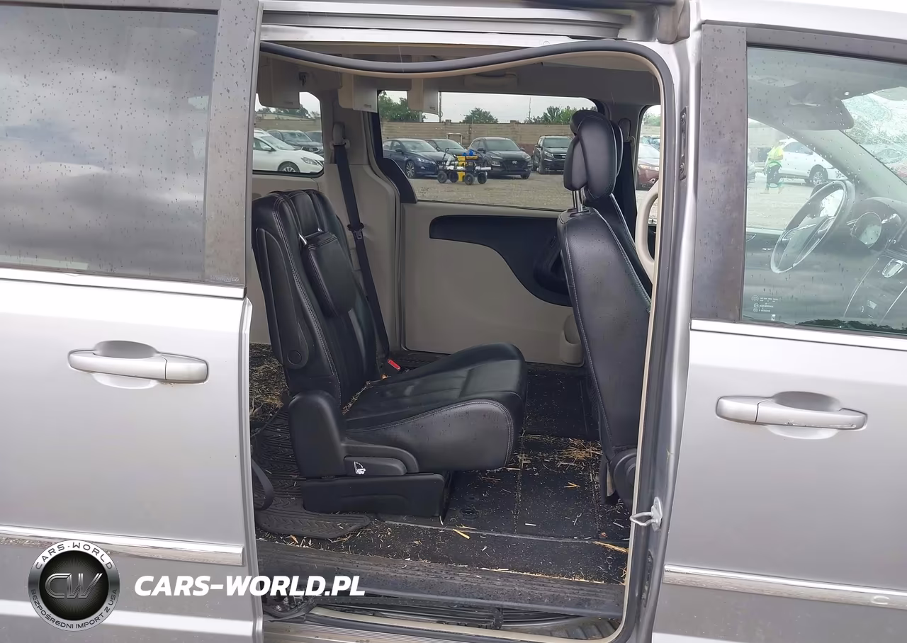 2013 Chrysler Town & Country Touring VIN:2C4RC1BG9DR705518 - 8