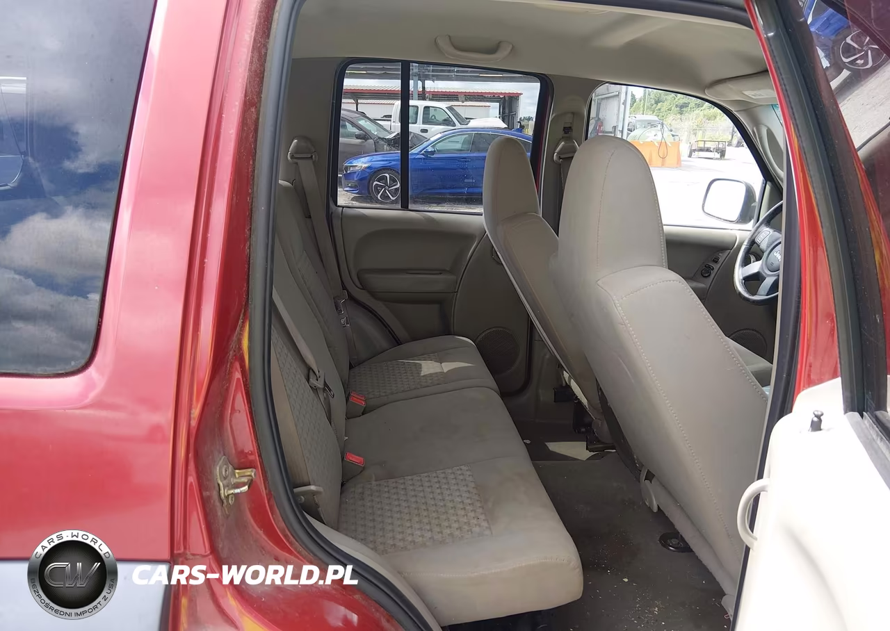 2007 Jeep Liberty Sport VIN:1J4GL48K97W641524 - 8