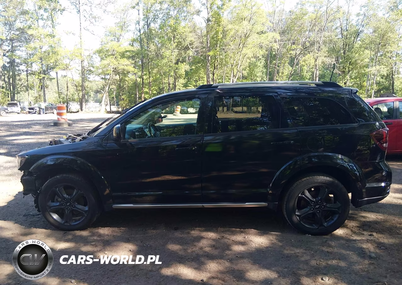 2020 Dodge Journey Crossroad VIN:3C4PDCGB1LT265464 - 15