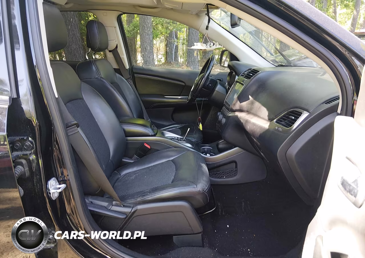 2020 Dodge Journey Crossroad VIN:3C4PDCGB1LT265464 - 5