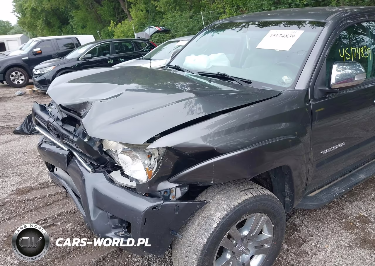 2014 Toyota Tacoma Base V6 VIN:3TMLU4EN7EM155579 - 18