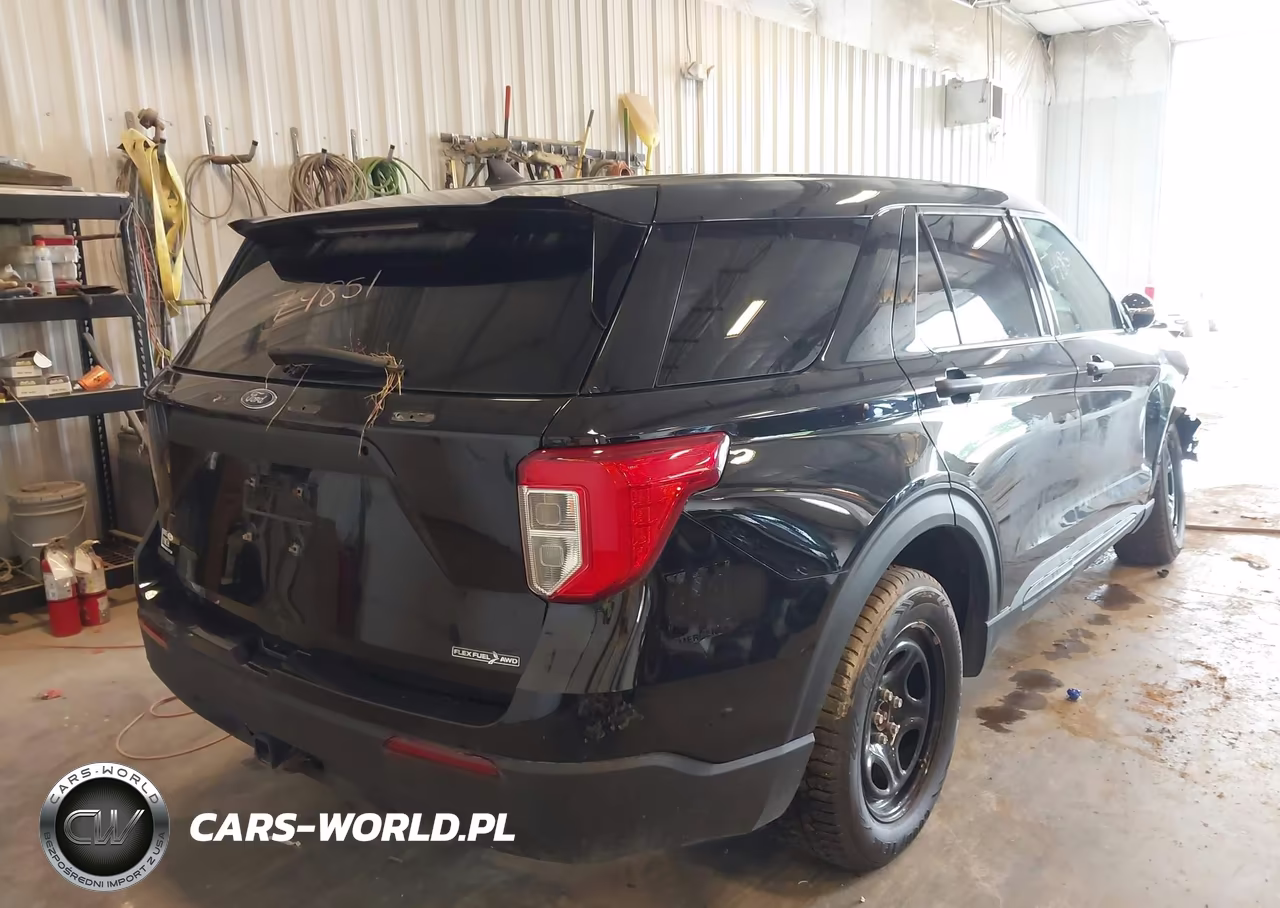 2024 Ford Police Interceptor Utility VIN:1FM5K8AB7RGA25833 - 4