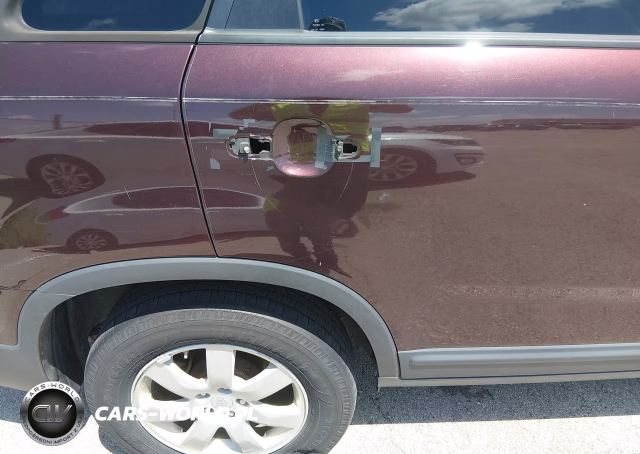 2011 Kia Sorento Lx VIN:5XYKT3A18BG070495 - 12