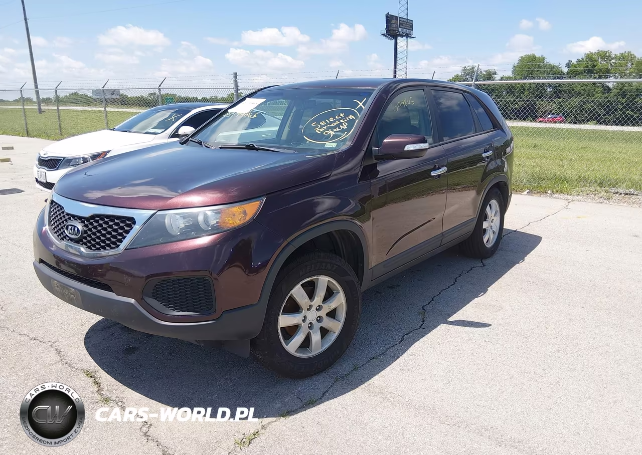 2011 Kia Sorento Lx VIN:5XYKT3A18BG070495 - 2