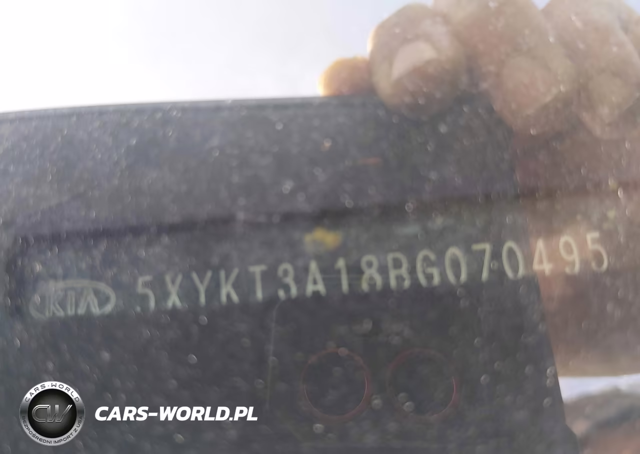 2011 Kia Sorento Lx VIN:5XYKT3A18BG070495 - 9
