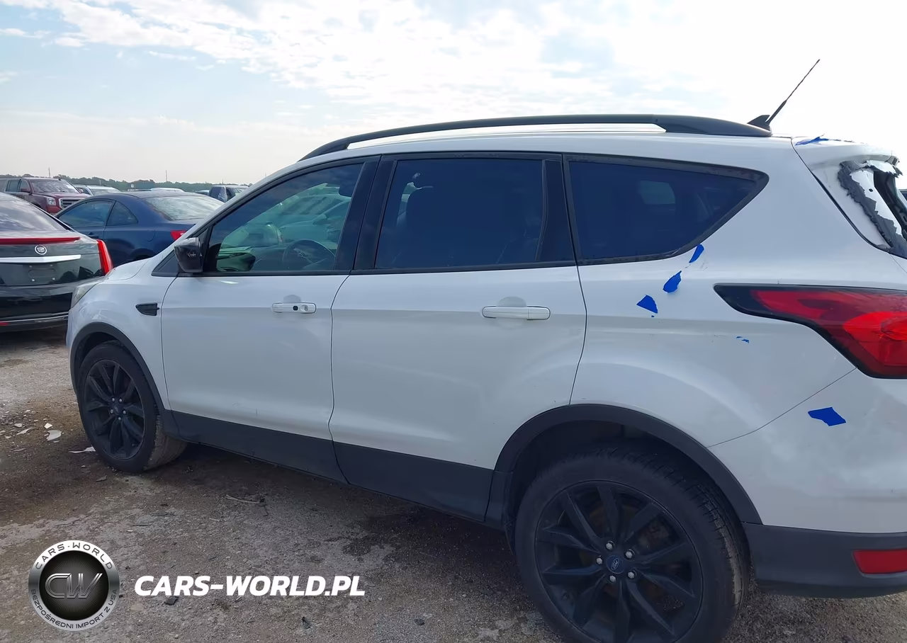2019 Ford Escape Se VIN:1FMCU0GD9KUC02305 - 13