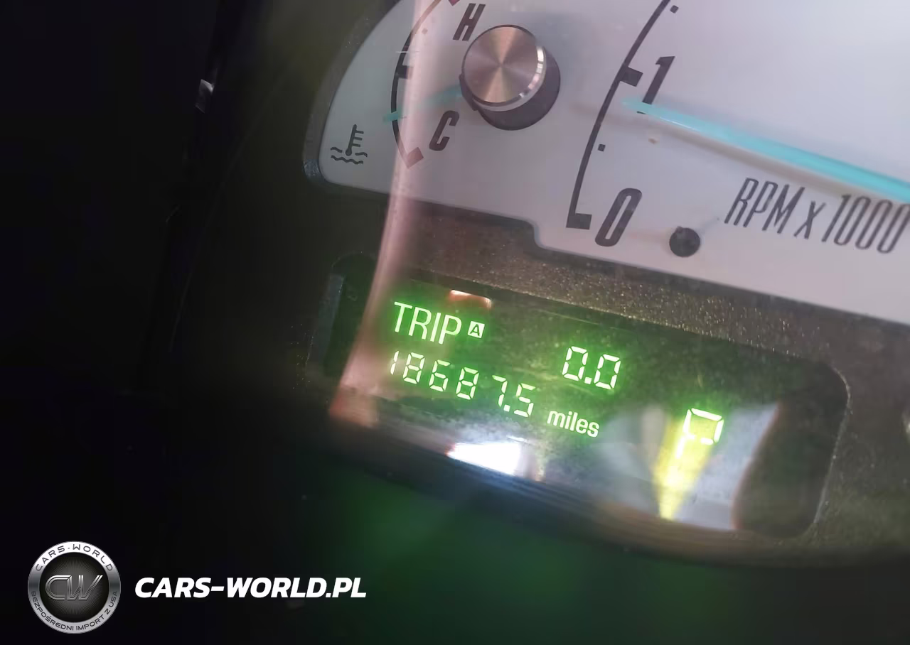 2002 Ford Thunderbird VIN:1FAHP60AX2Y130534 - 15