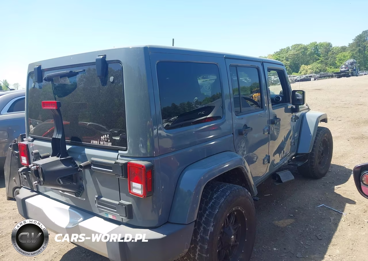 2014 Jeep Wrangler Unlimited Sahara VIN:1C4BJWEG7EL247357 - 13