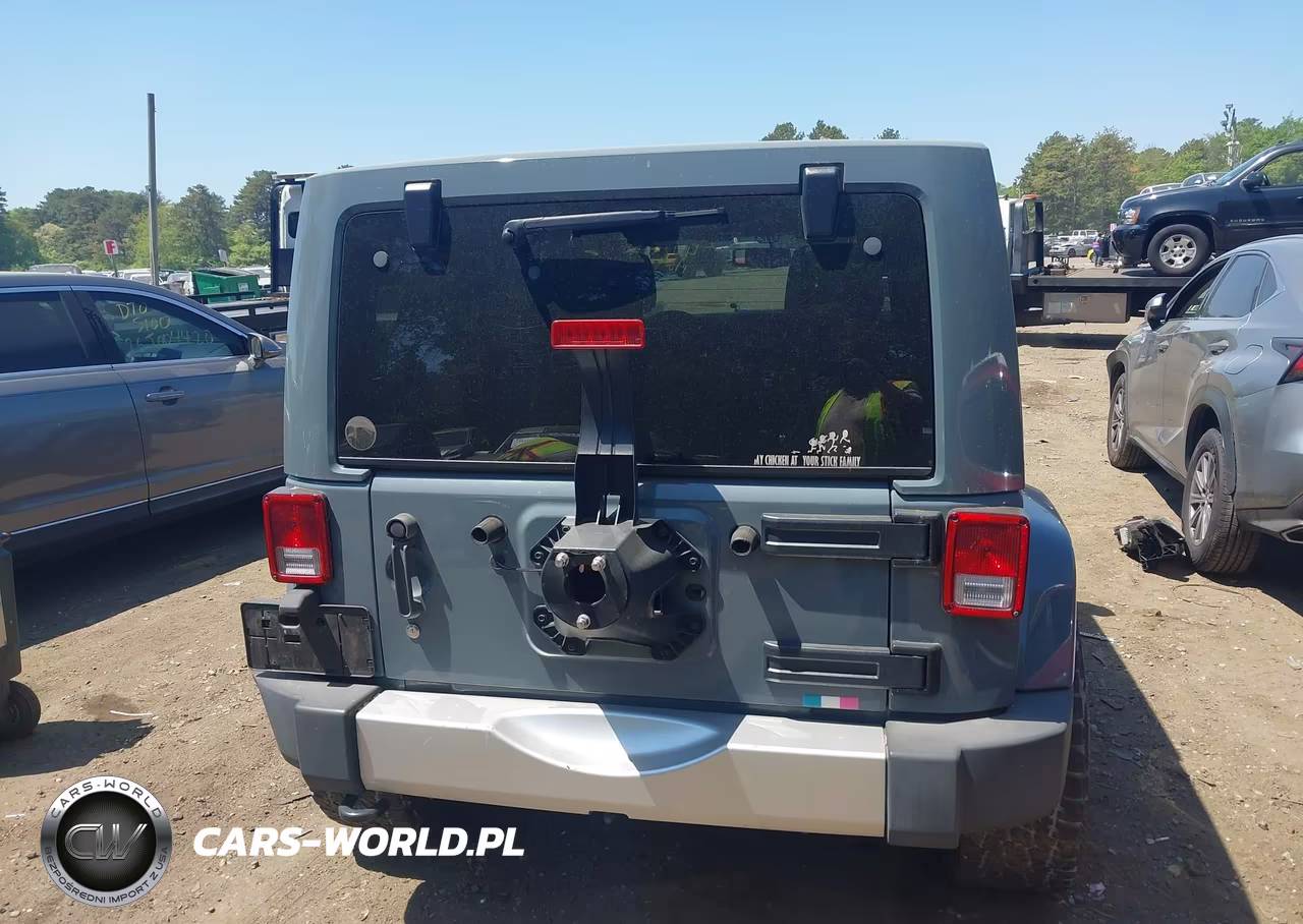 2014 Jeep Wrangler Unlimited Sahara VIN:1C4BJWEG7EL247357 - 16