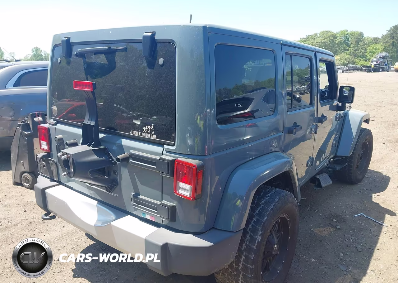 2014 Jeep Wrangler Unlimited Sahara VIN:1C4BJWEG7EL247357 - 4