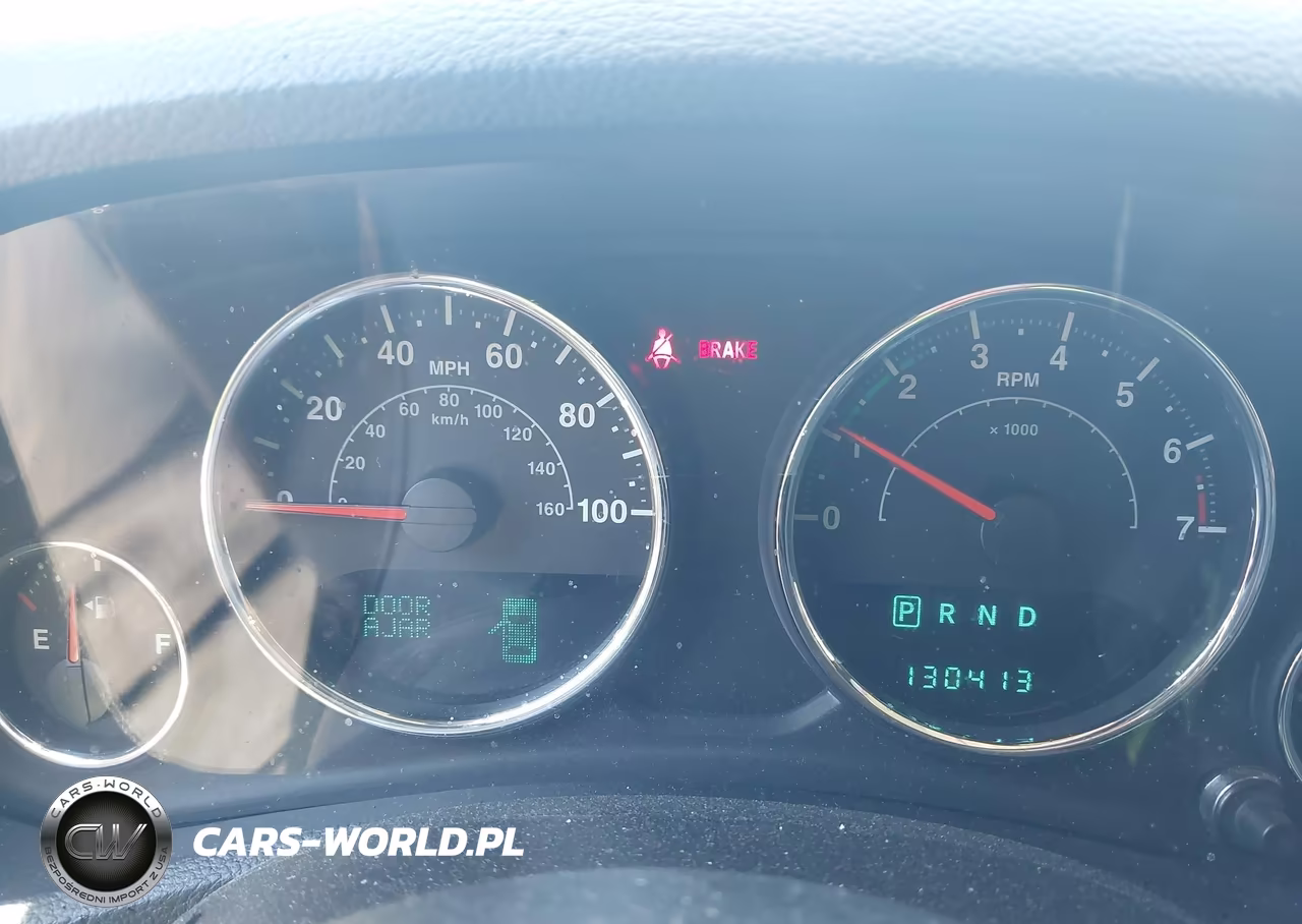 2014 Jeep Wrangler Unlimited Sahara VIN:1C4BJWEG7EL247357 - 7