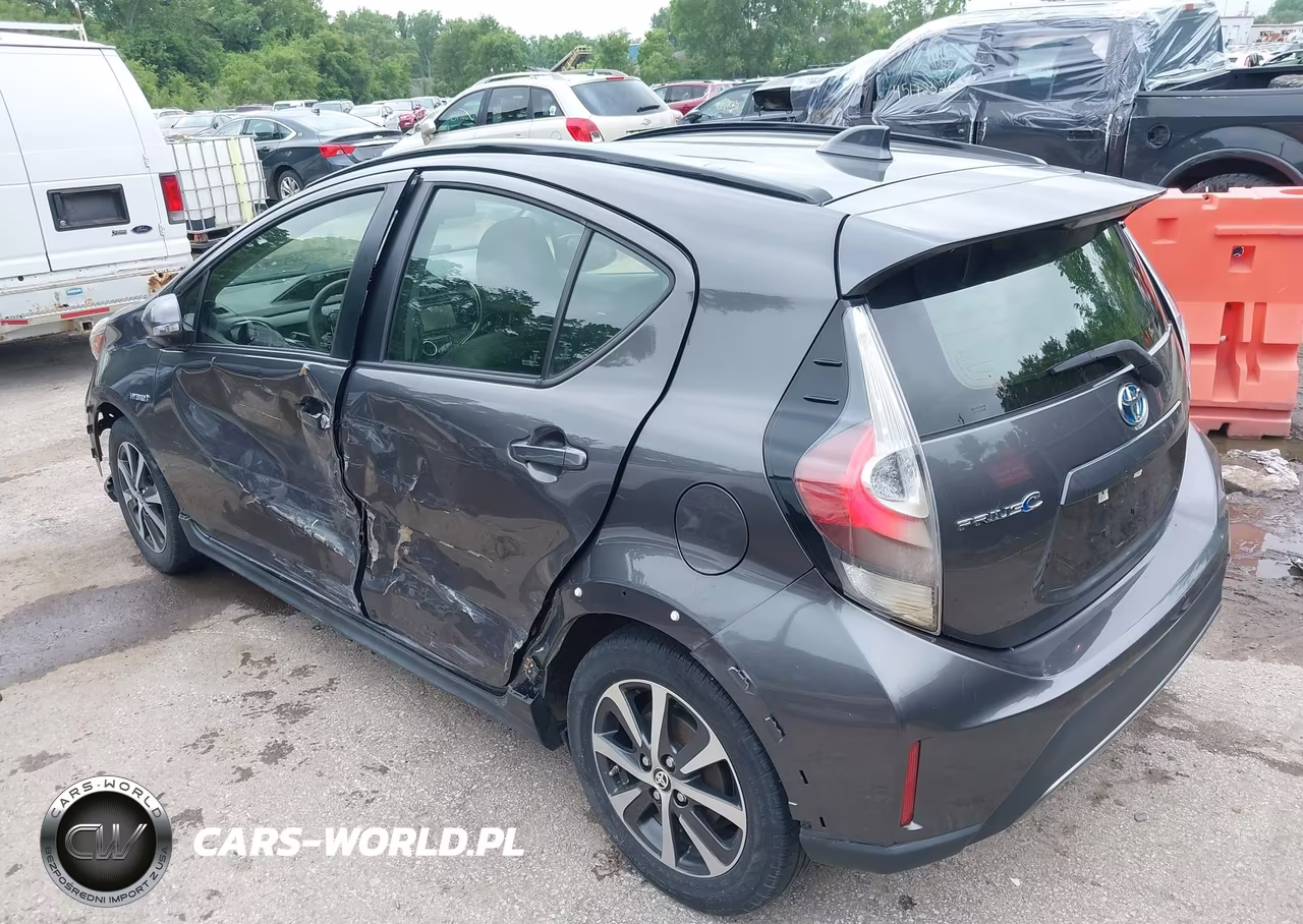 2018 Toyota Prius C Two VIN:JTDKDTB34J1607228 - 3