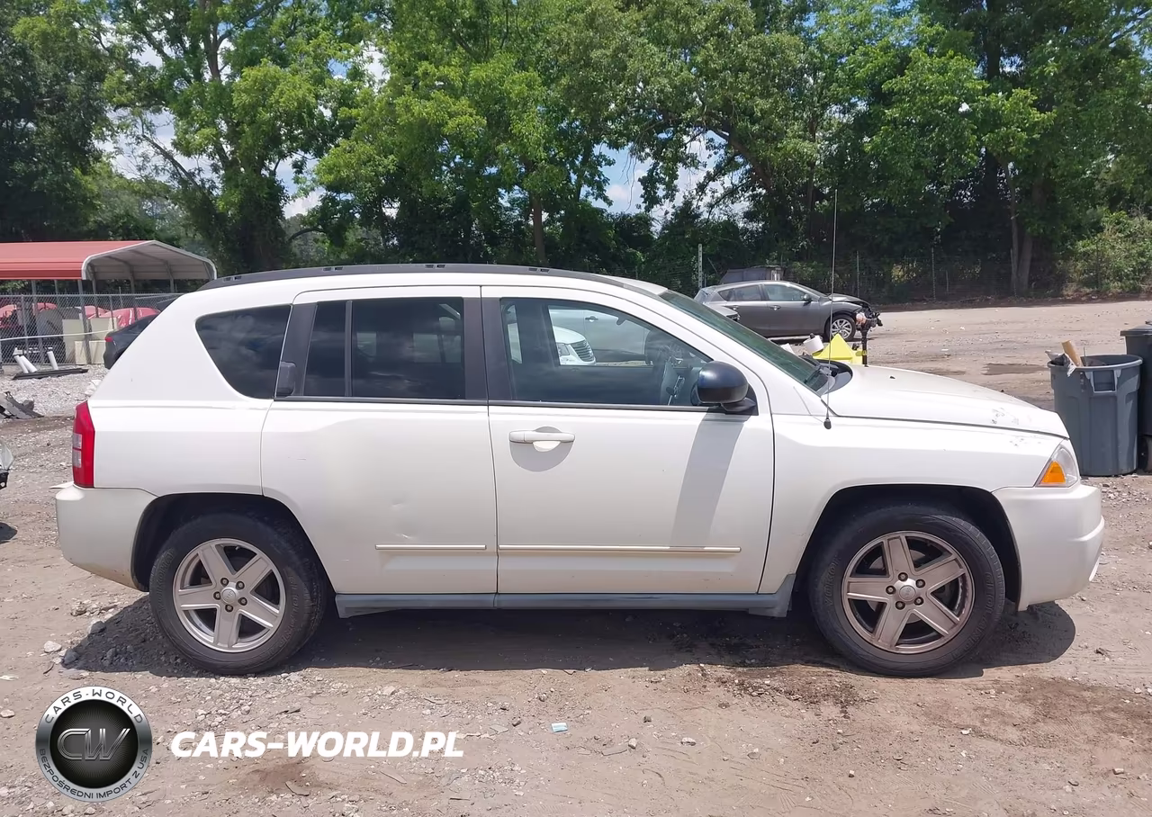 2010 Jeep Compass Sport VIN:1J4NT4FB4AD585490 - 13