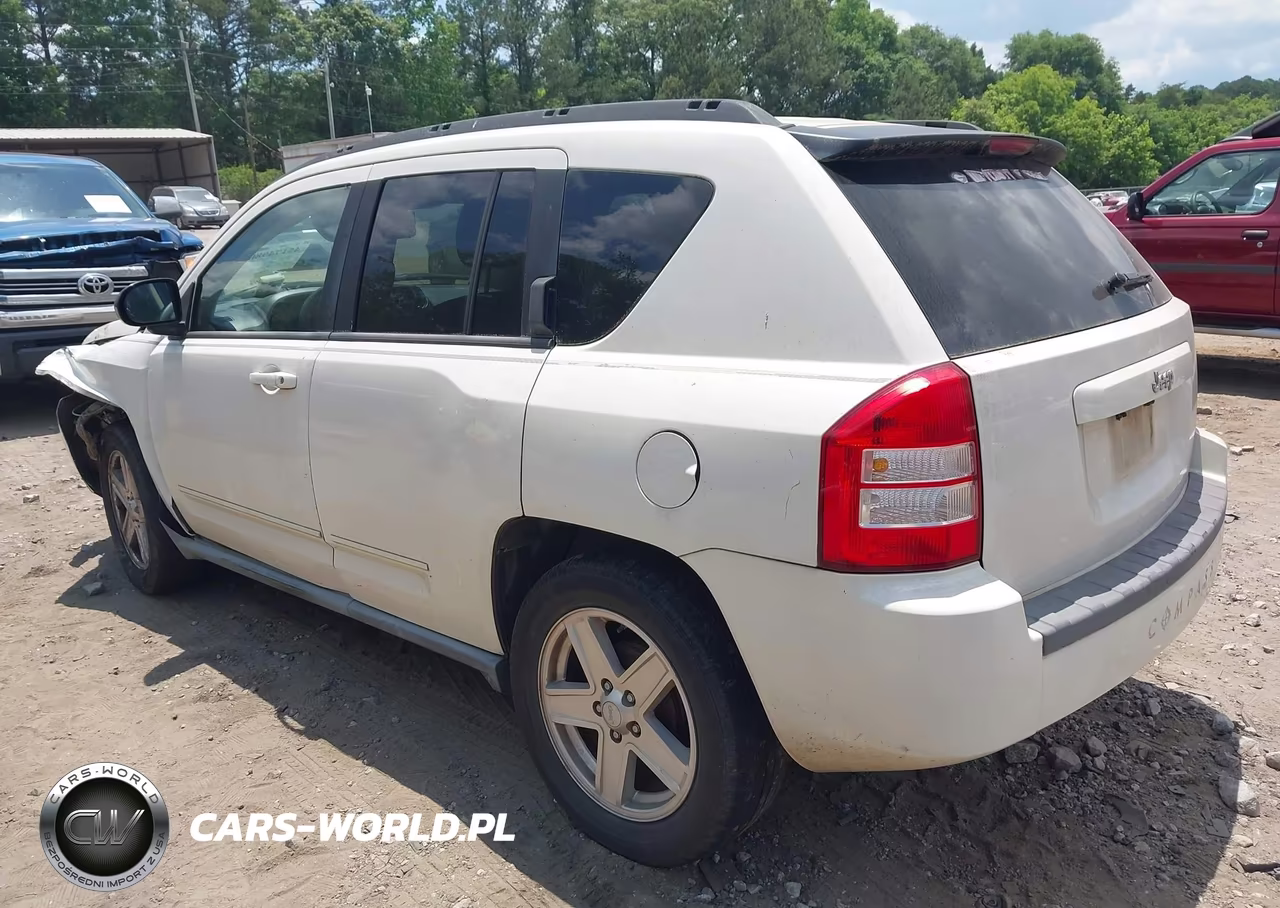 2010 Jeep Compass Sport VIN:1J4NT4FB4AD585490 - 3
