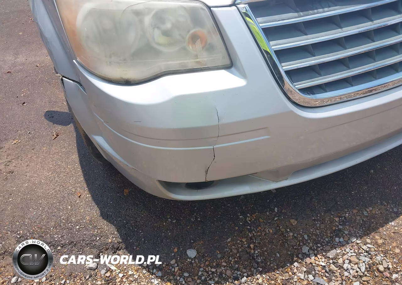 2010 Chrysler Town & Country Touring VIN:2A4RR5D11AR278677 - 13