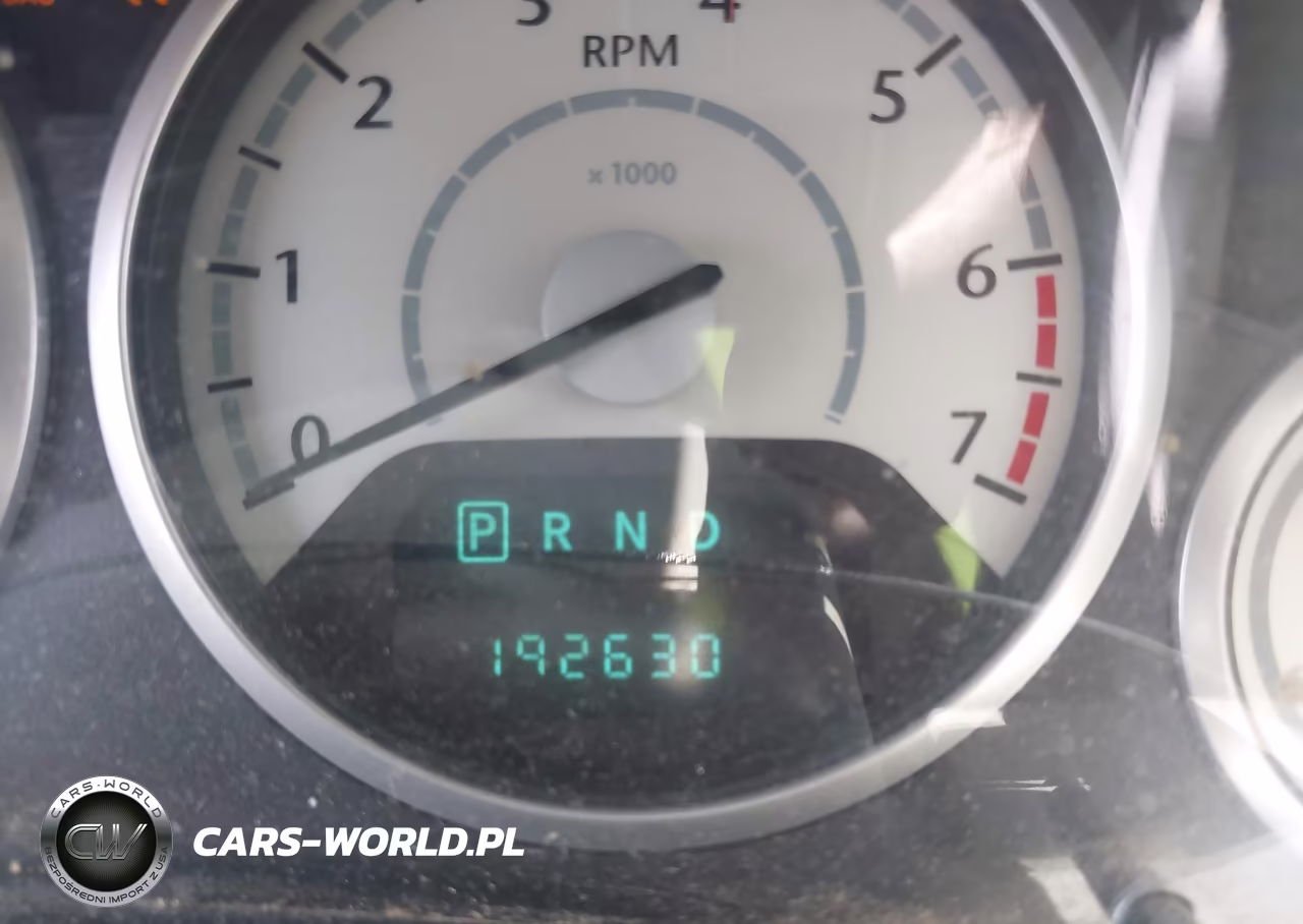 2010 Chrysler Town & Country Touring VIN:2A4RR5D11AR278677 - 7
