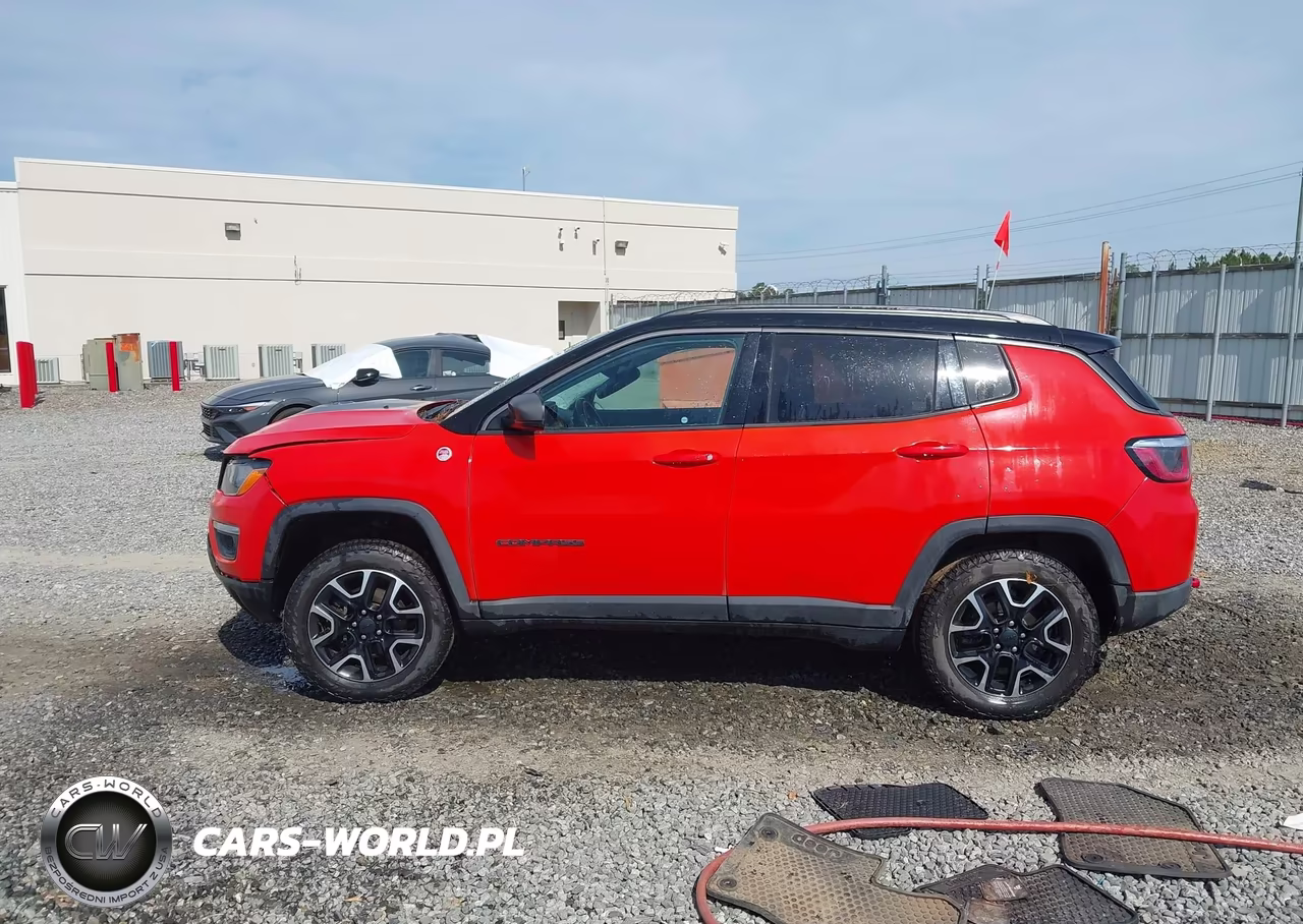 2019 Jeep Compass Trailhawk 4X4 VIN:3C4NJDDB7KT799867 - 15