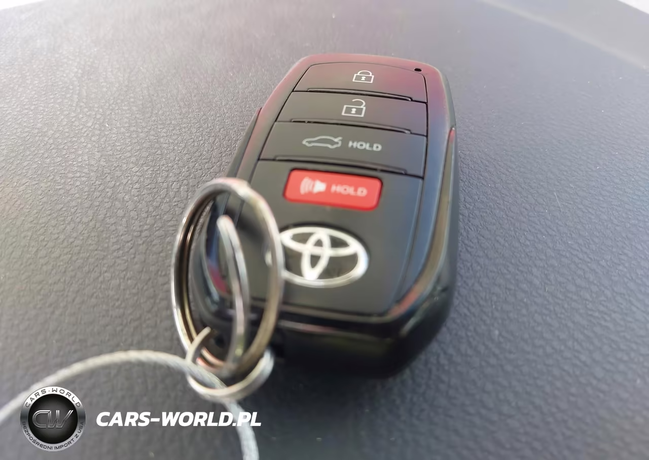 2026 Toyota Camry Se VIN:4T1DAACKXTU237587 - 11