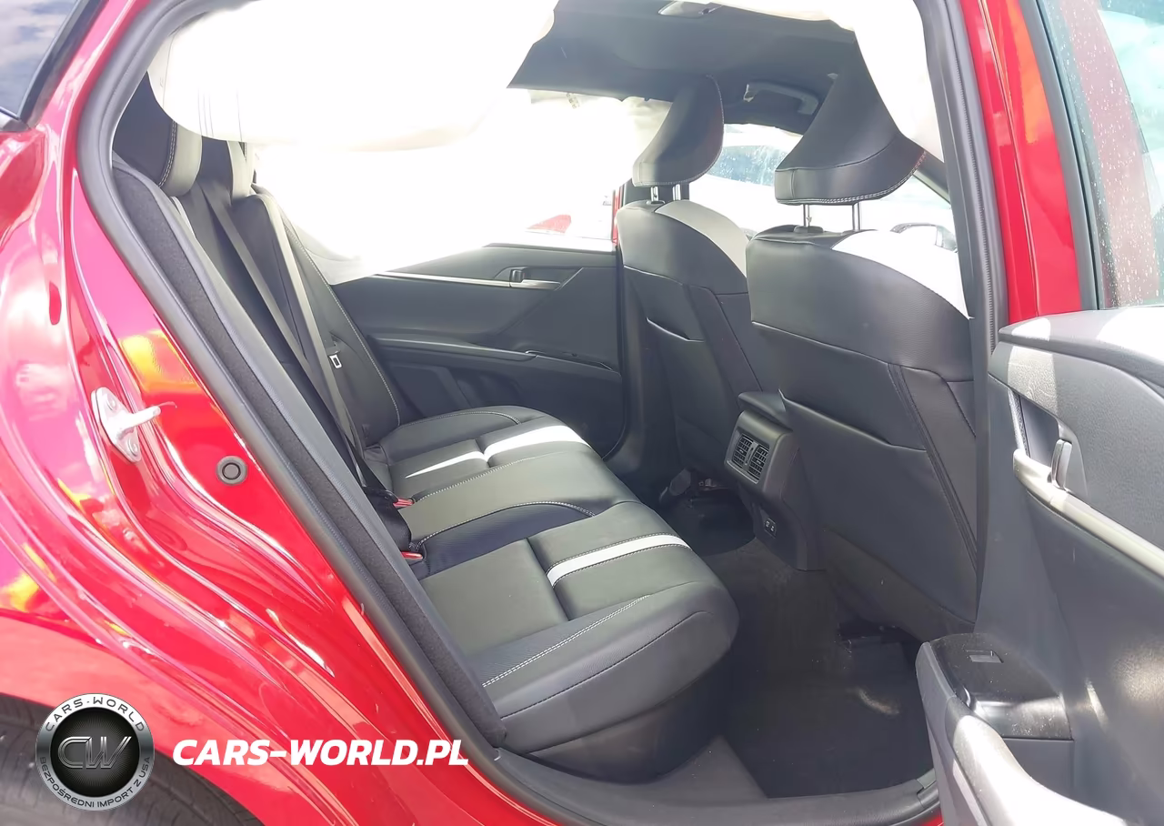 2026 Toyota Camry Se VIN:4T1DAACKXTU237587 - 8
