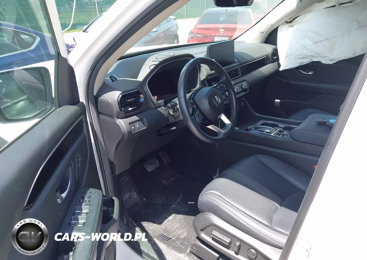 2025 Honda Pilot Touring VIN:5FNYG2H74SB008988 - 5