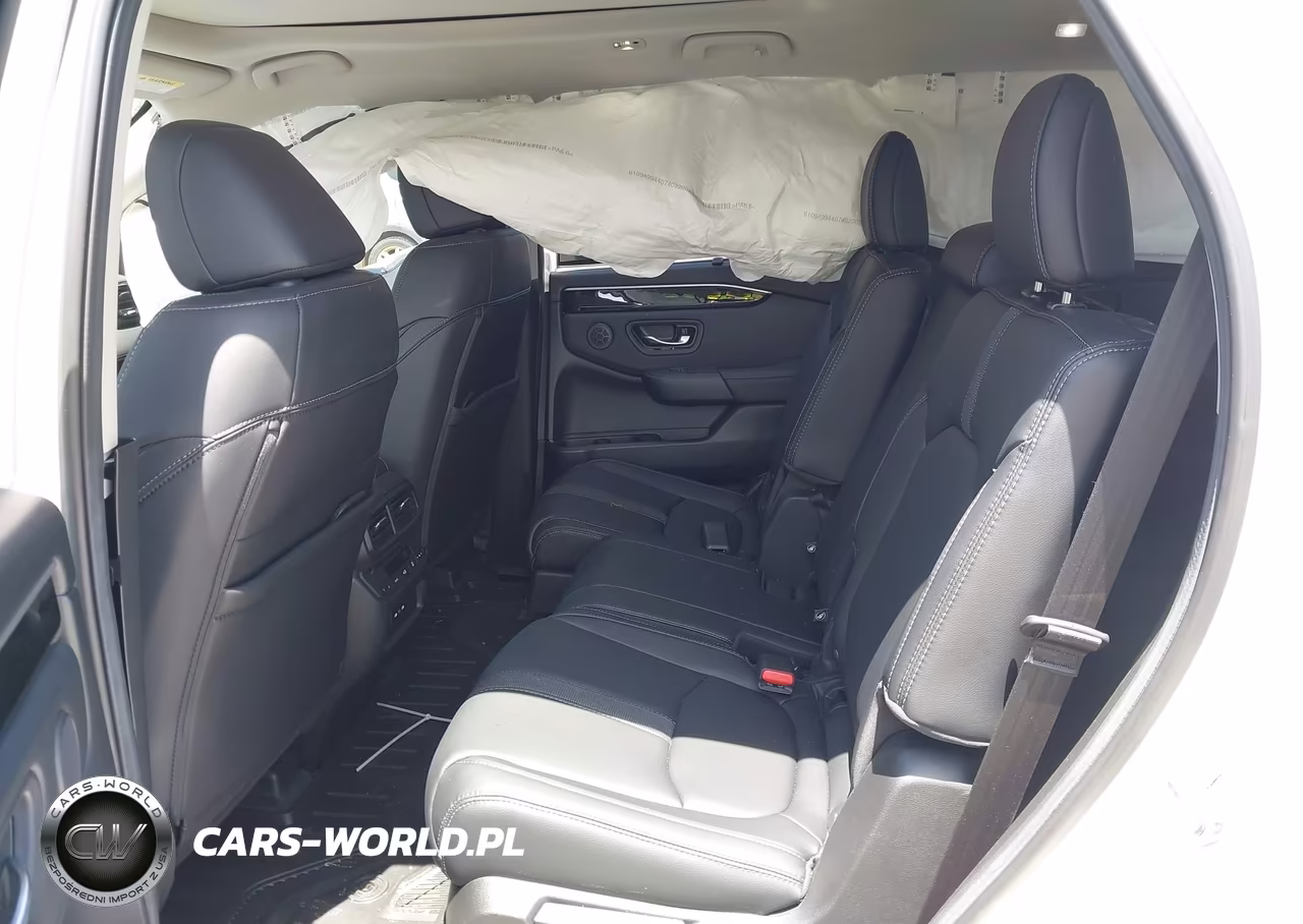 2025 Honda Pilot Touring VIN:5FNYG2H74SB008988 - 8