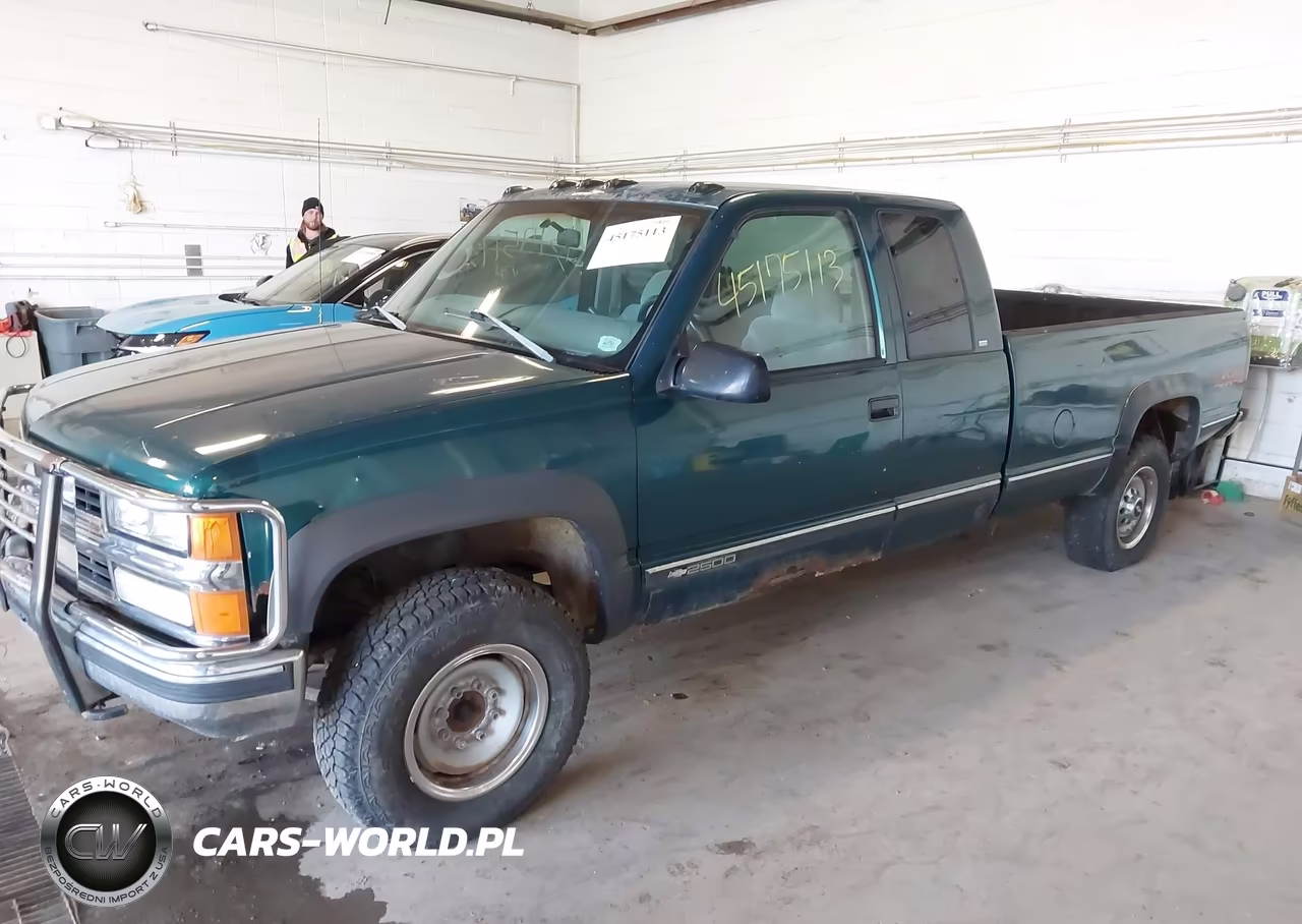 1998 Chevrolet K2500 Fleetside VIN:1GCGK29R5WE172820 - 2