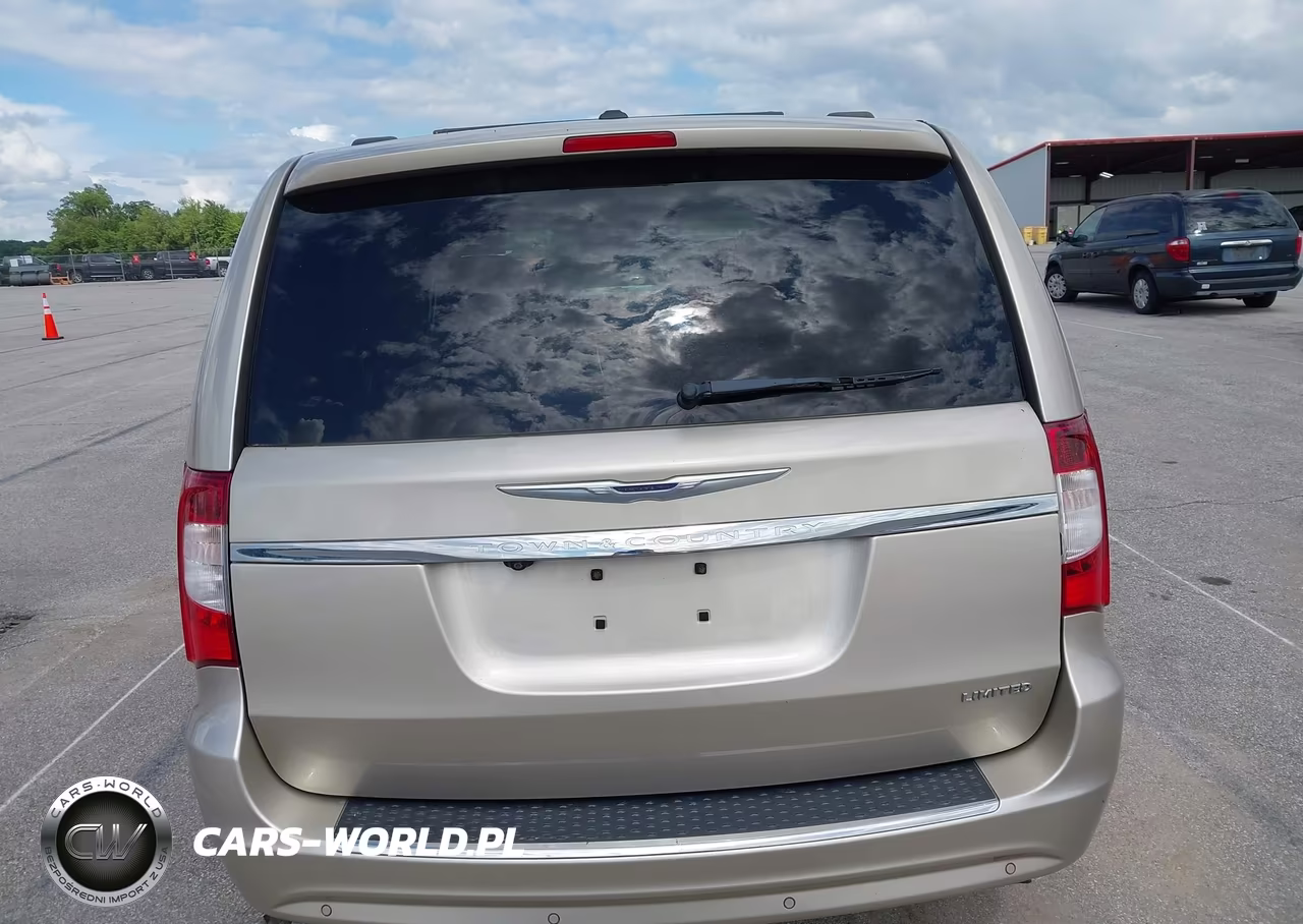 2014 Chrysler Town & Country Limited VIN:2C4RC1GG7ER304513 - 16
