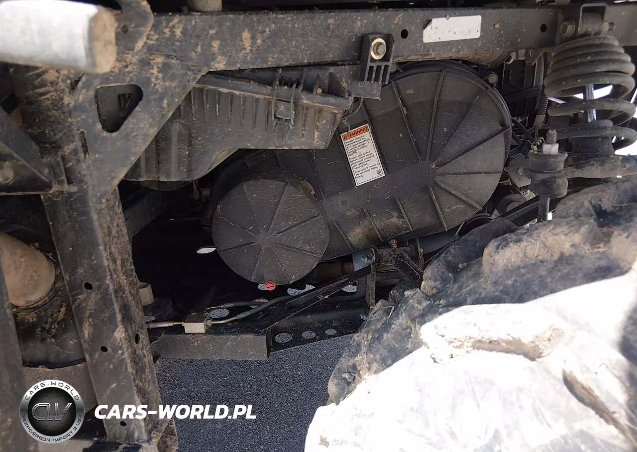 2014 Polaris Ranger 900 Crew VIN:4XAWH88A5EB196776 - 9