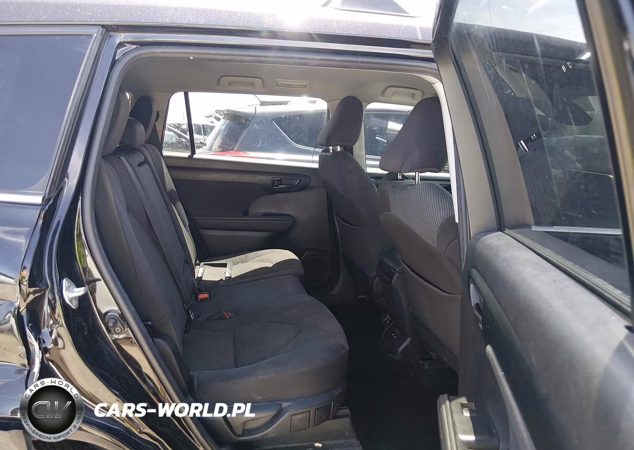 2020 Toyota Highlander Le VIN:5TDBZRBH8LS021086 - 8