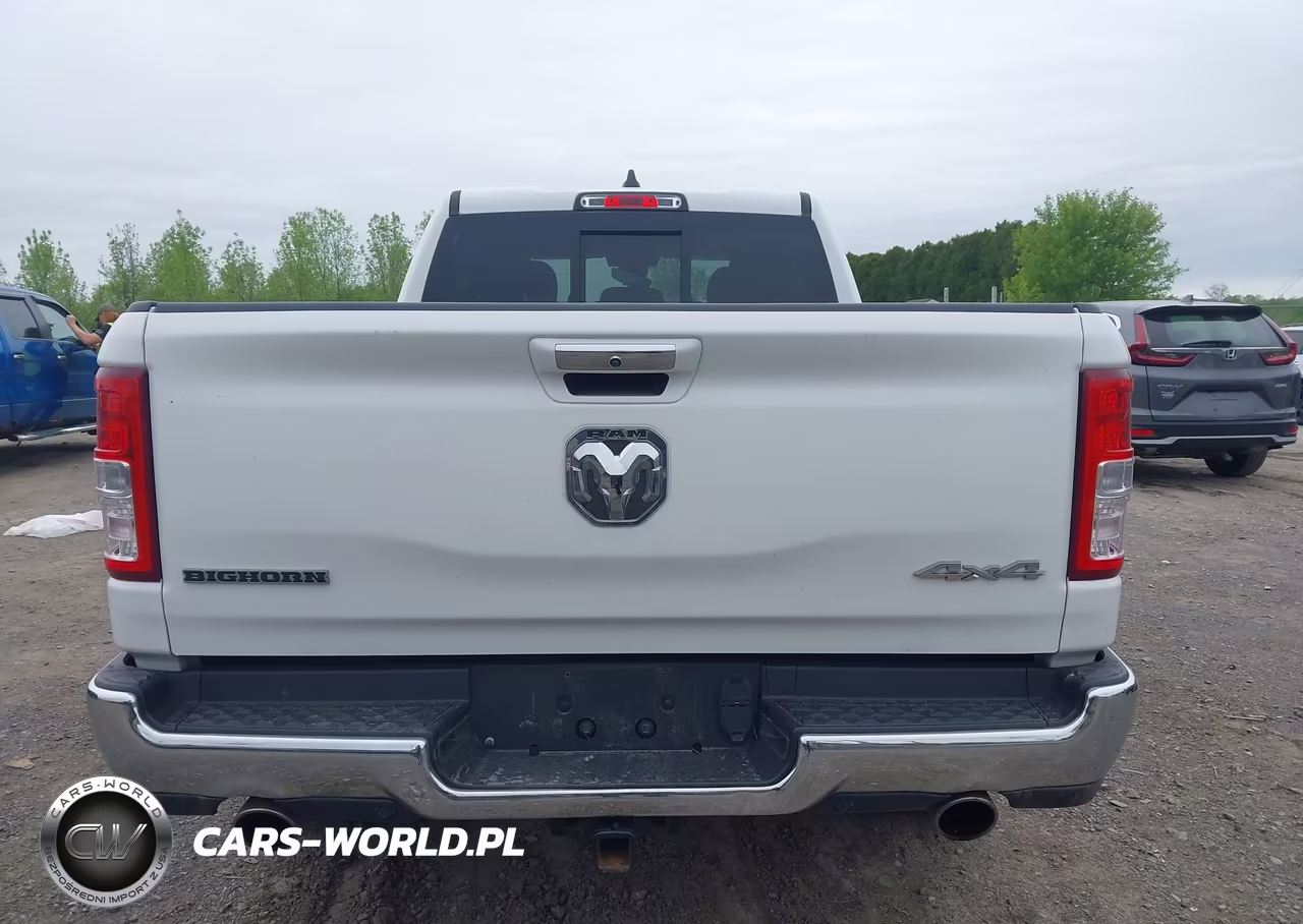 2020 Ram 1500 VIN:1C6SRFBT2LN268006 - 17