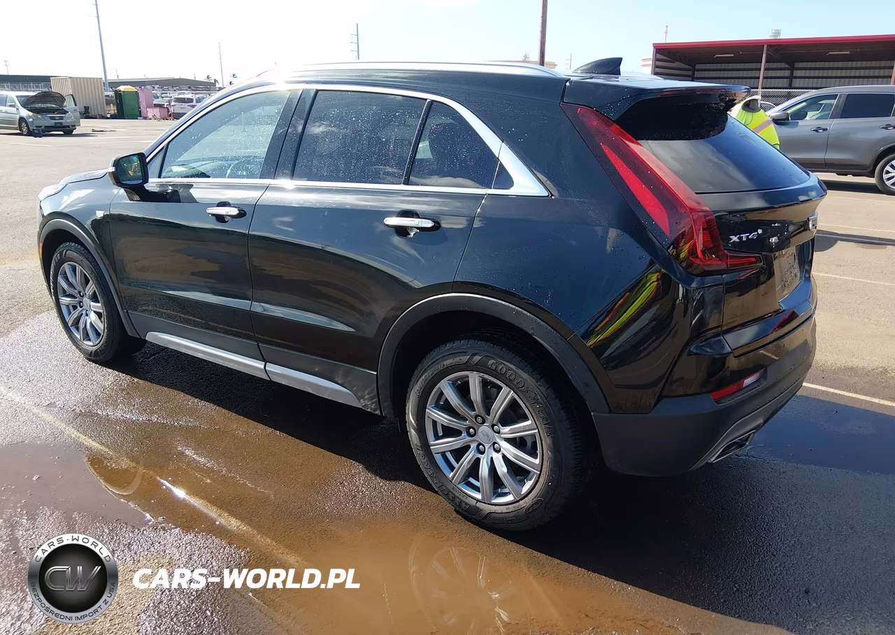 2020 Cadillac Xt4 Fwd Premium Luxury VIN:1GYFZCR48LF150117 - 3