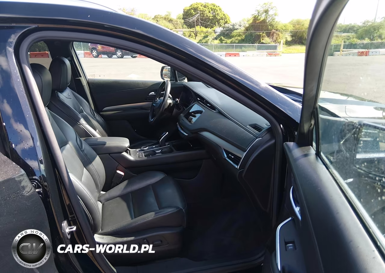 2020 Cadillac Xt4 Fwd Premium Luxury VIN:1GYFZCR48LF150117 - 5