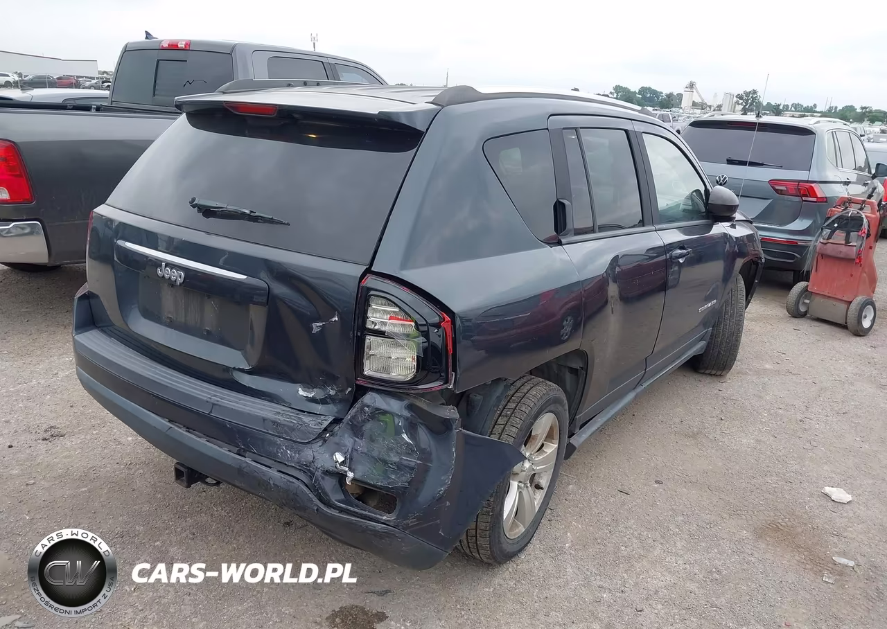 2015 Jeep Compass Sport VIN:1C4NJCBB8FD149955 - 4