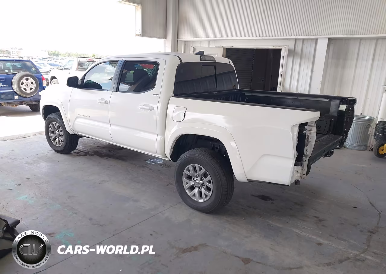 2018 Toyota Tacoma Sr5 V6 VIN:3TMAZ5CN1JM068580 - 3