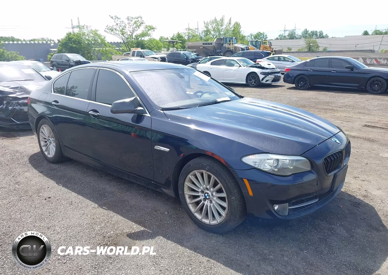 2013 BMW 535I xDrive – zdjęcie 1 z 17