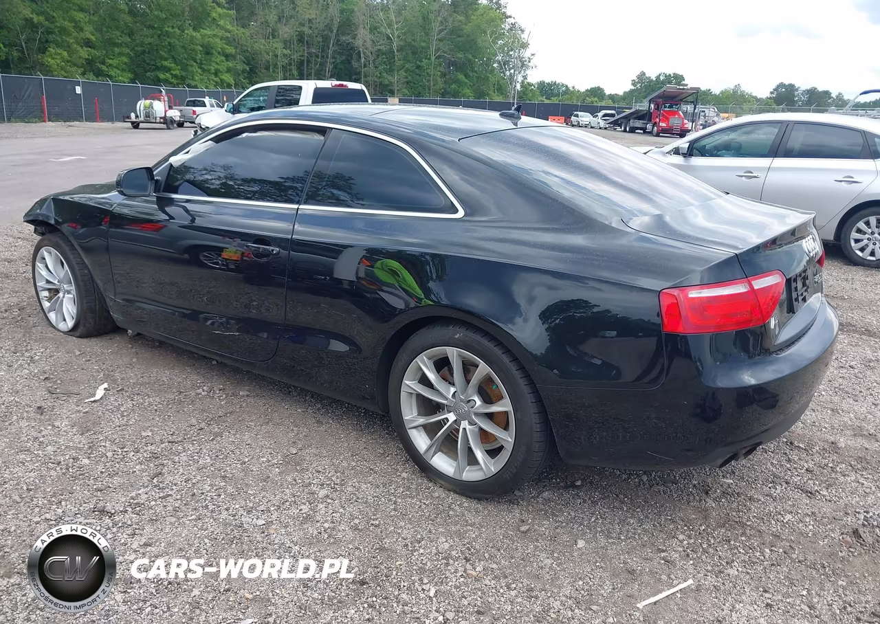 2013 Audi A5 2.0T Premium VIN:WAUCFAFR1DA037417 - 3