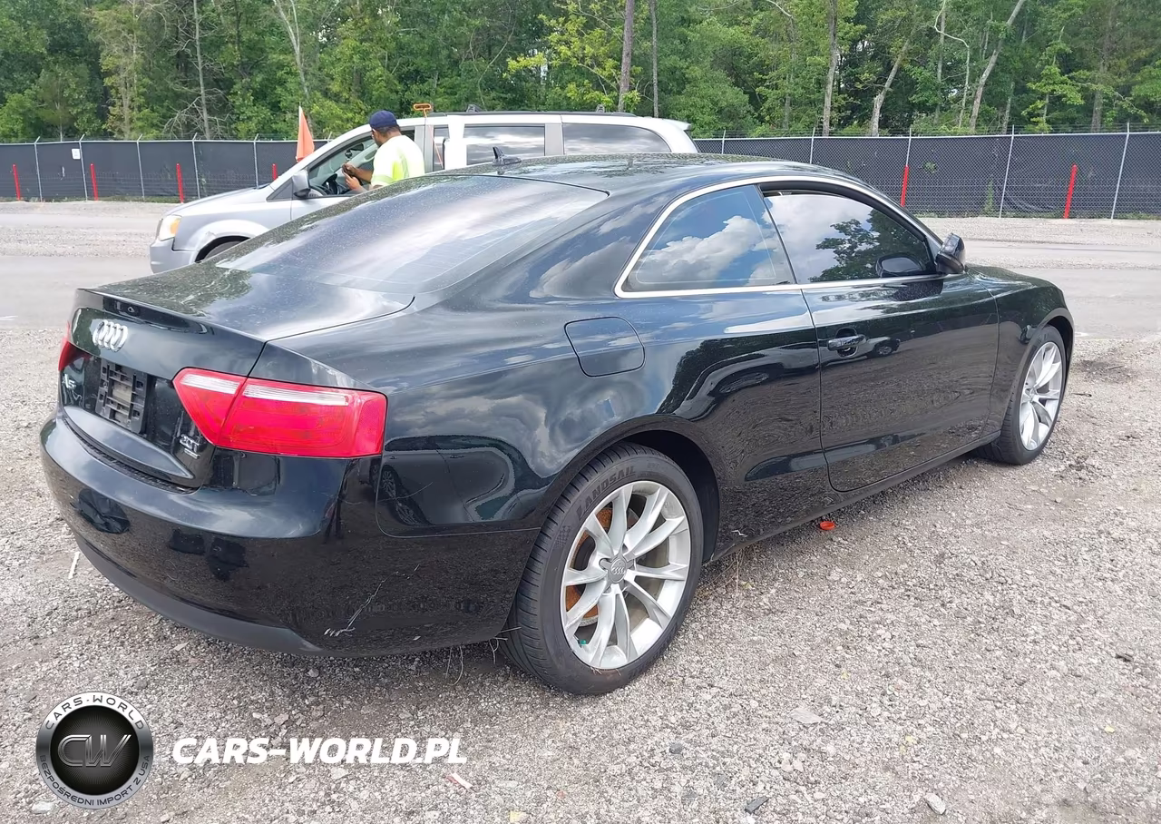 2013 Audi A5 2.0T Premium VIN:WAUCFAFR1DA037417 - 4