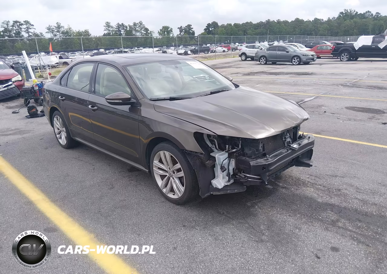 2019 Volkswagen Passat 2.0T Wolfsburg Edition – zdjęcie 1 z 17