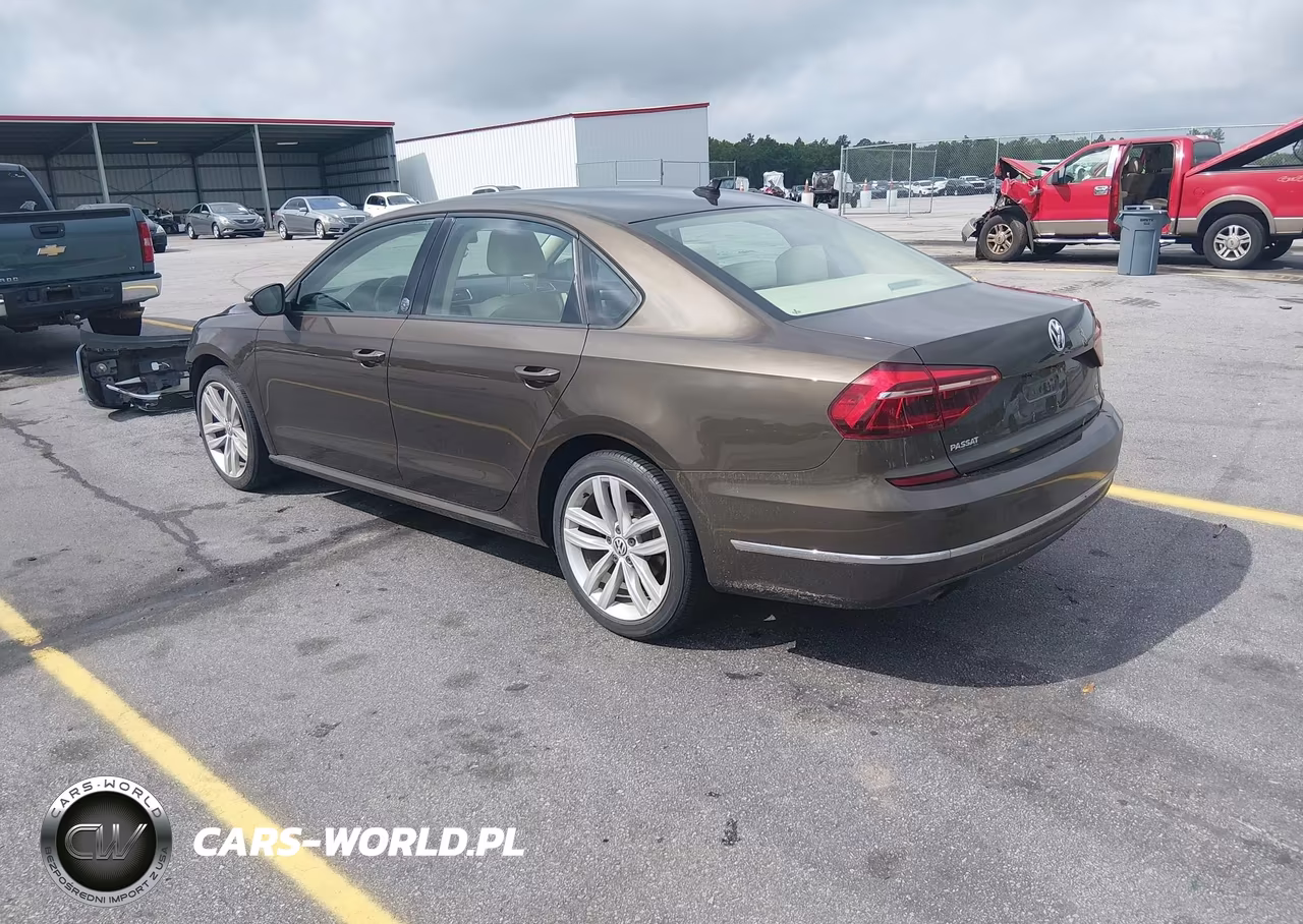 2019 Volkswagen Passat 2.0T Wolfsburg Edition VIN:1VWLA7A32KC000477 - 3
