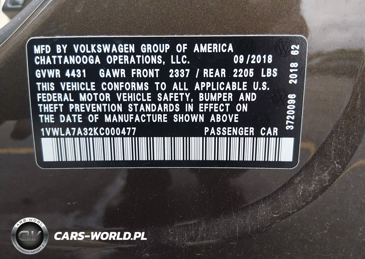 2019 Volkswagen Passat 2.0T Wolfsburg Edition VIN:1VWLA7A32KC000477 - 9