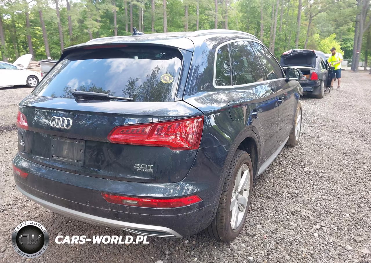 2018 Audi Q5 2.0T Premium-2.0T Tech Premium VIN:WA1BNAFY8J2045541 - 4